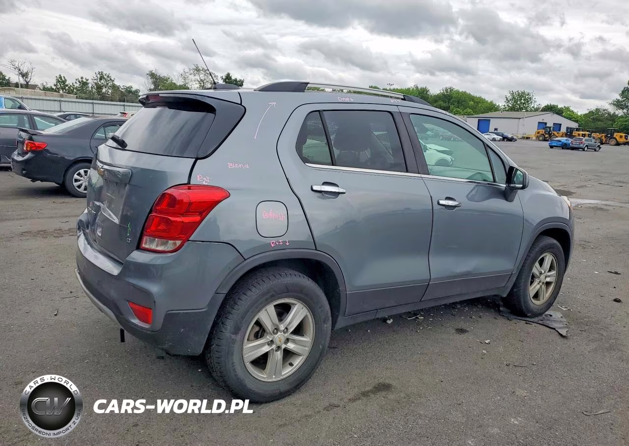 2019 Chevrolet Trax 1Lt VIN:KL7CJPSB3KB894467 - 3