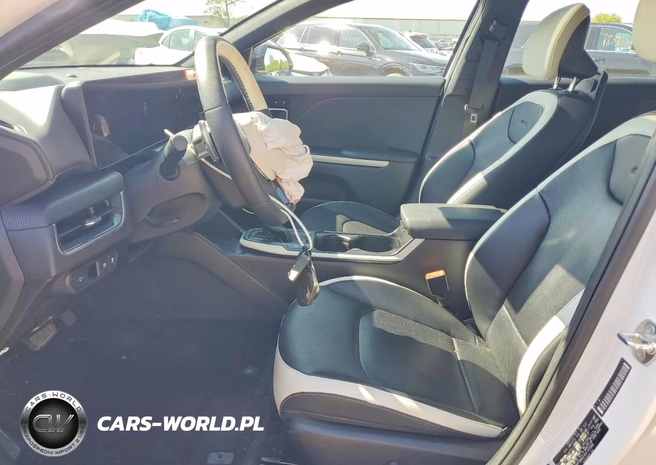 2025 Kia K4 Gt Line VIN:3KPFW4DE9SE103966 - 7
