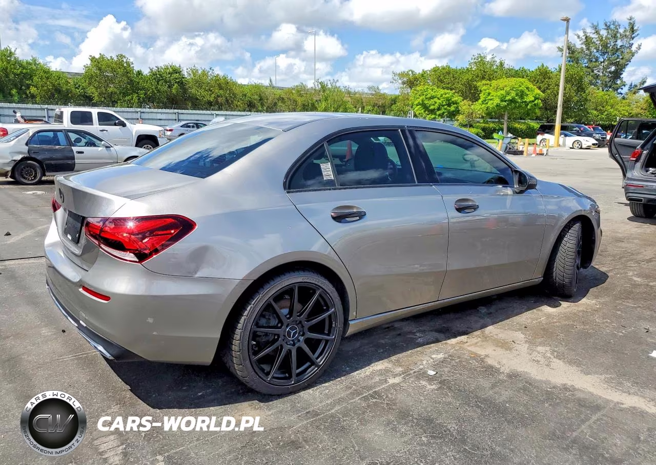 2019 Mercedes-Benz A 220 VIN:WDD3G4EB4KW017528 - 3