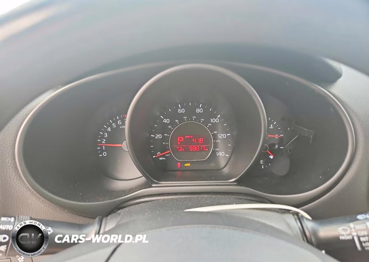 2016 Kia Soul + VIN:KNDJP3A59G7332113 - 9