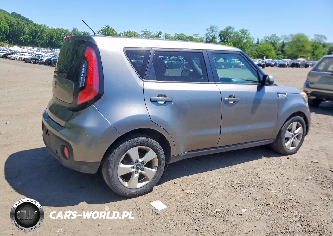 2018 Kia Soul Base VIN:KNDJN2A27J7550340 - 3