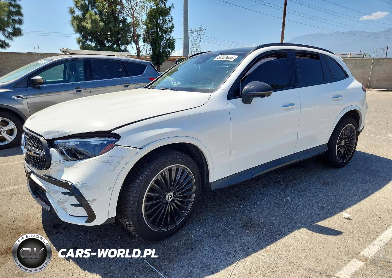 2023 Mercedes-Benz Glc 300 4Matic – zdjęcie 1 z 13