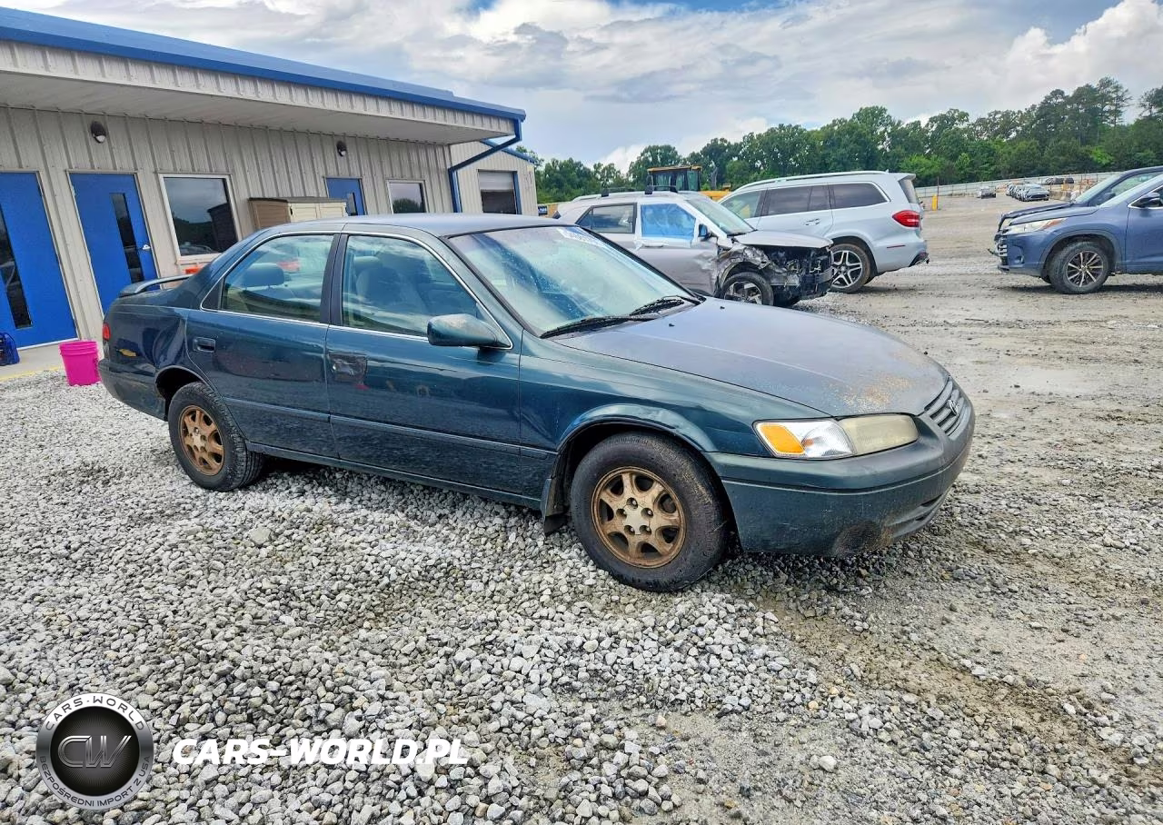 1997 Toyota Camry Le VIN:JT2BG22K0V0079197 - 4