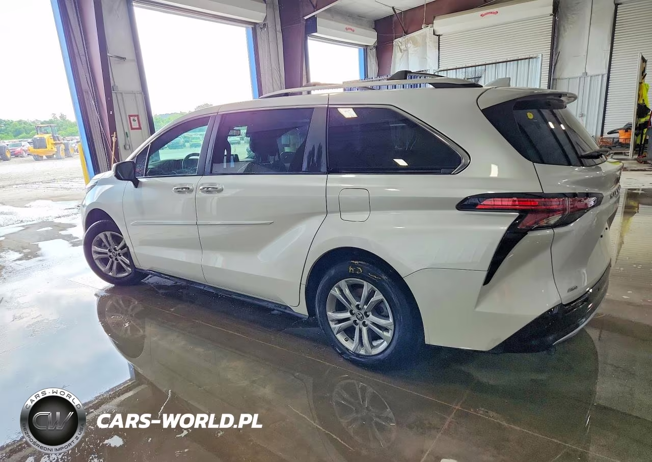 2024 Toyota Sienna Platinum 7-Passenger VIN:5TDESKFC5RS113692 - 2