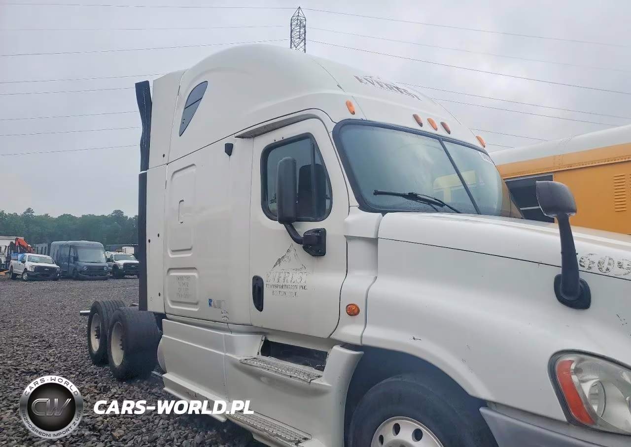 2013 Freightliner Cascadia 125