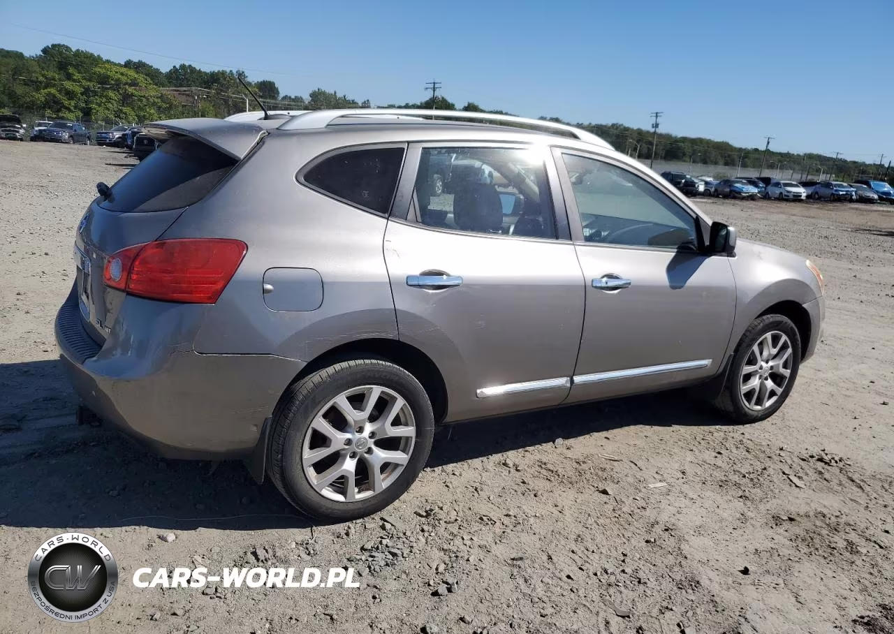 2012 Nissan Rogue S VIN:JN8AS5MV5CW413362 - 3