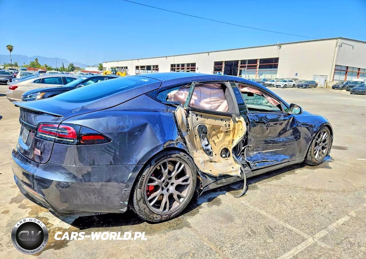2023 Tesla Model S VIN:5YJSA1E69PF527362 - 3