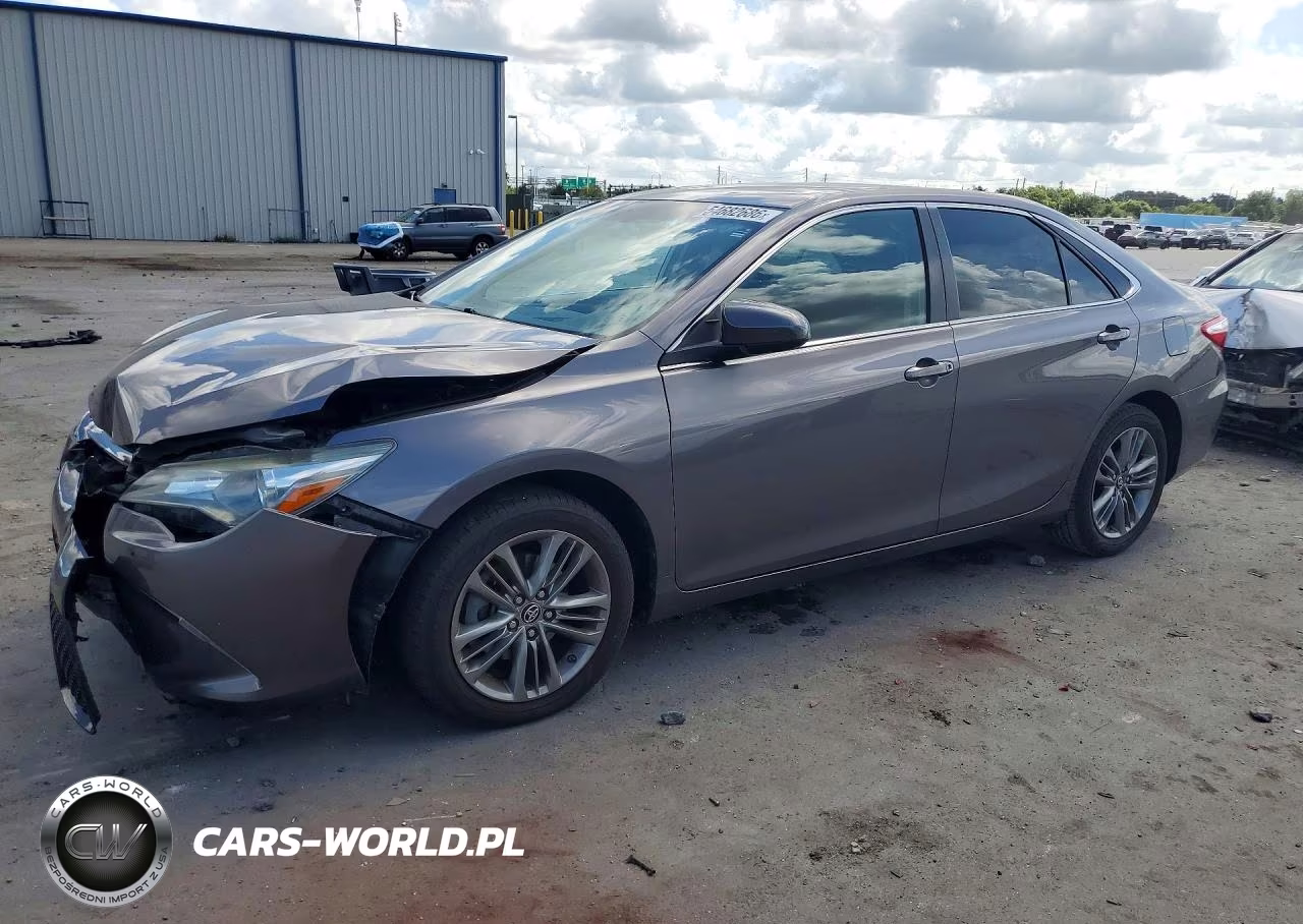 2016 Toyota Camry Se – zdjęcie 1 z 12