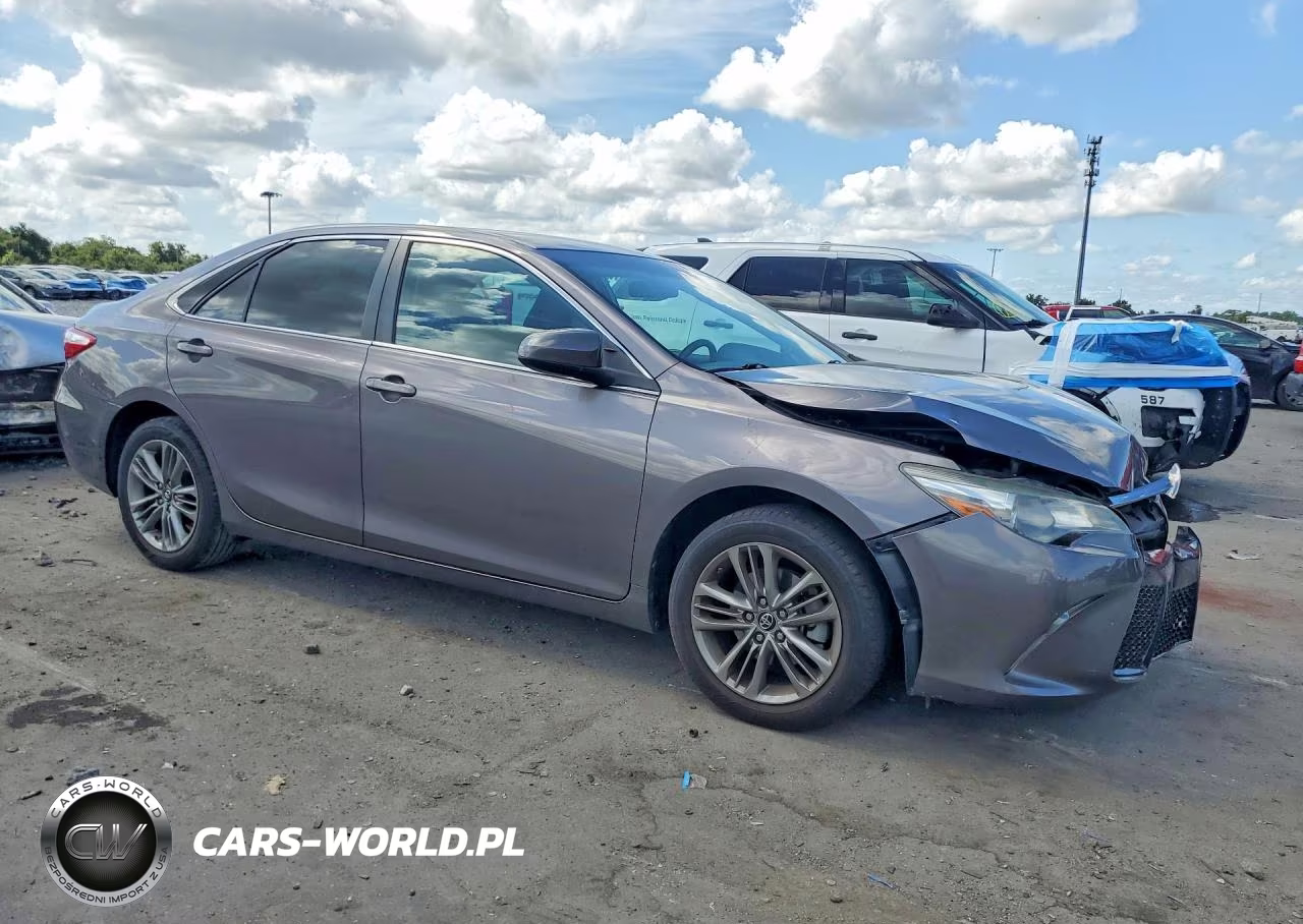 2016 Toyota Camry Se VIN:4T1BF1FK5GU614210 - 4