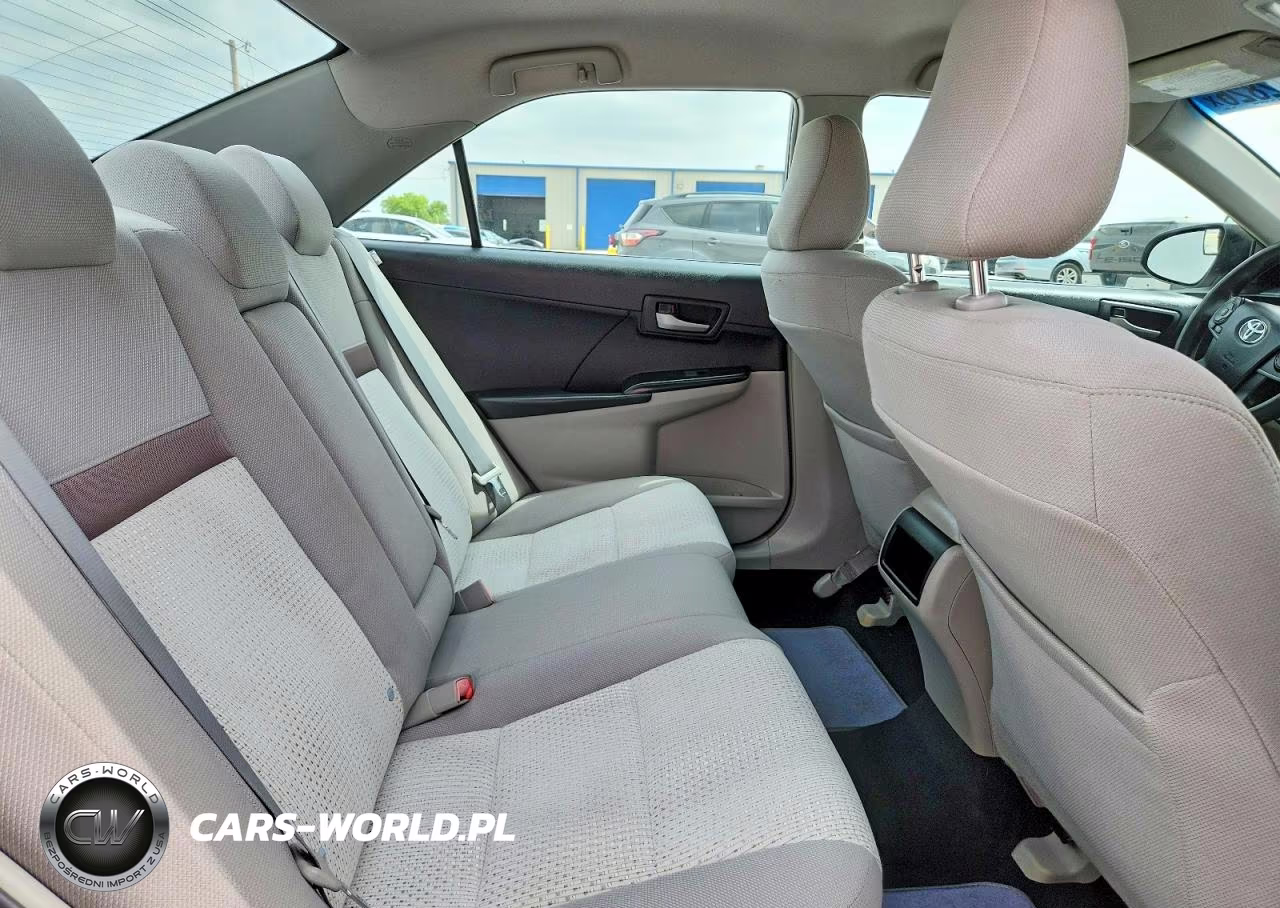 2014 Toyota Camry L VIN:4T4BF1FKXER349254 - 10