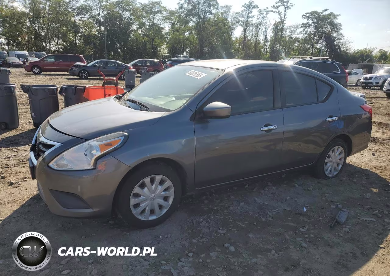 2016 Nissan Versa S – zdjęcie 1 z 24