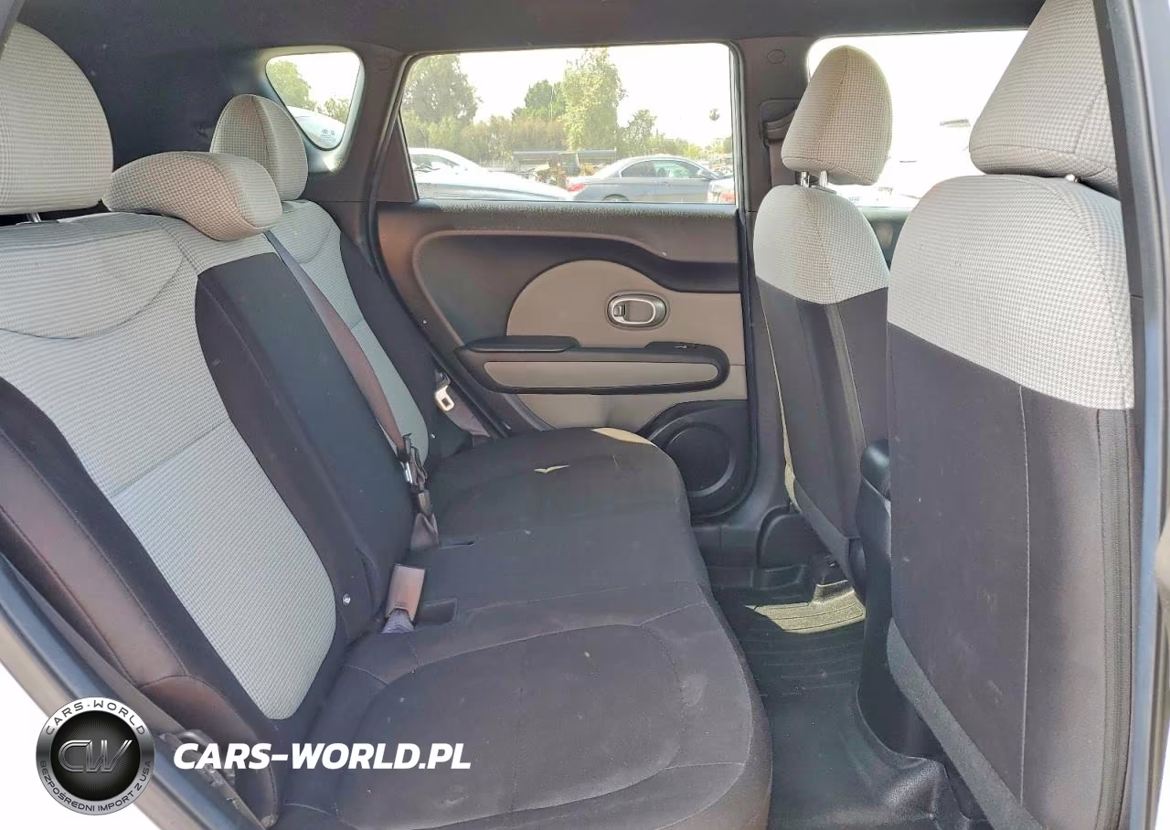 2017 Kia Soul Base VIN:KNDJN2A24H7473324 - 10