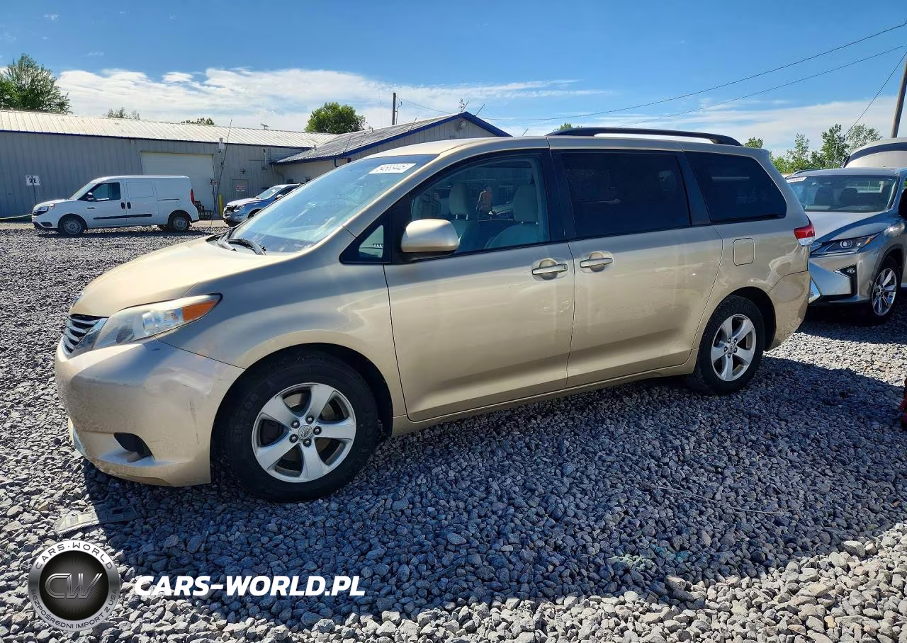 2012 Toyota Sienna Le