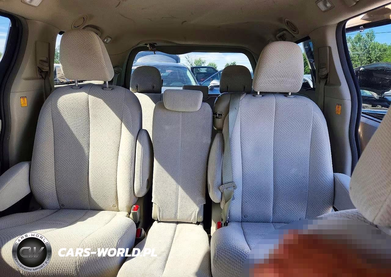 2012 Toyota Sienna Le VIN:5TDKK3DC8CS221629 - 10