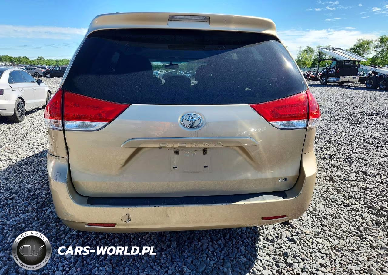 2012 Toyota Sienna Le VIN:5TDKK3DC8CS221629 - 6