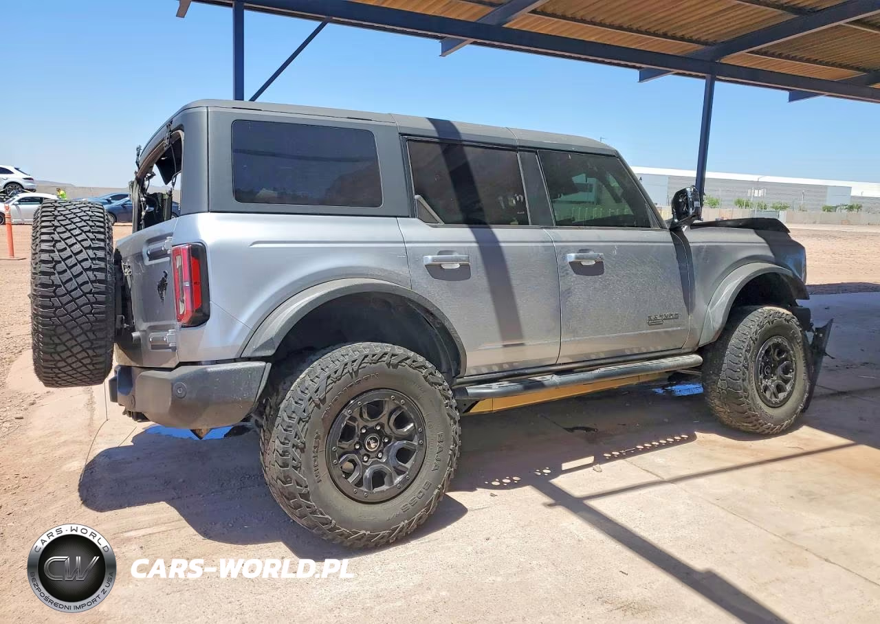 2021 Ford Bronco Base VIN:1FMEE5DP5MLA73084 - 3