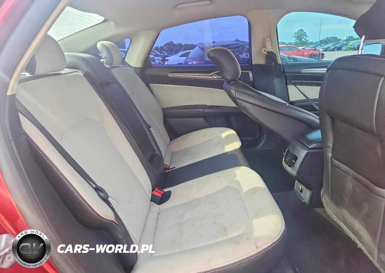 2019 Ford Fusion VIN:3FA6P0HD5KR132385 - 10