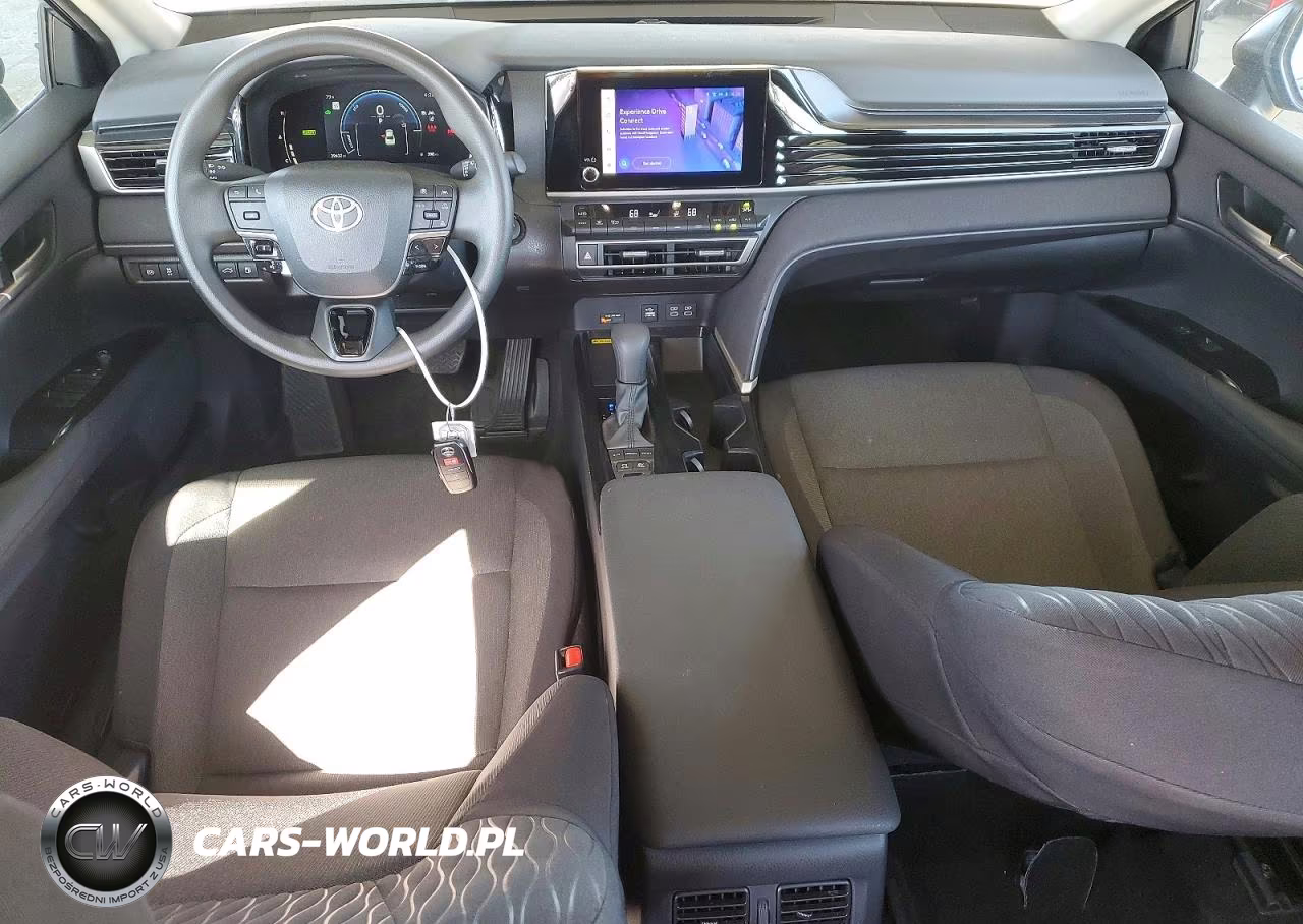 2025 Toyota Camry Le VIN:4T1DAACK4SU133255 - 8
