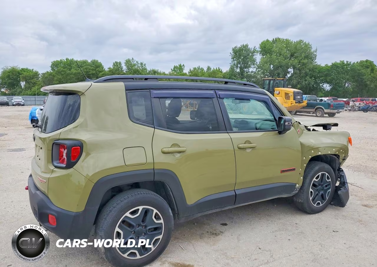 2015 Jeep Renegade Trailhawk VIN:ZACCJBCT5FPB80607 - 3
