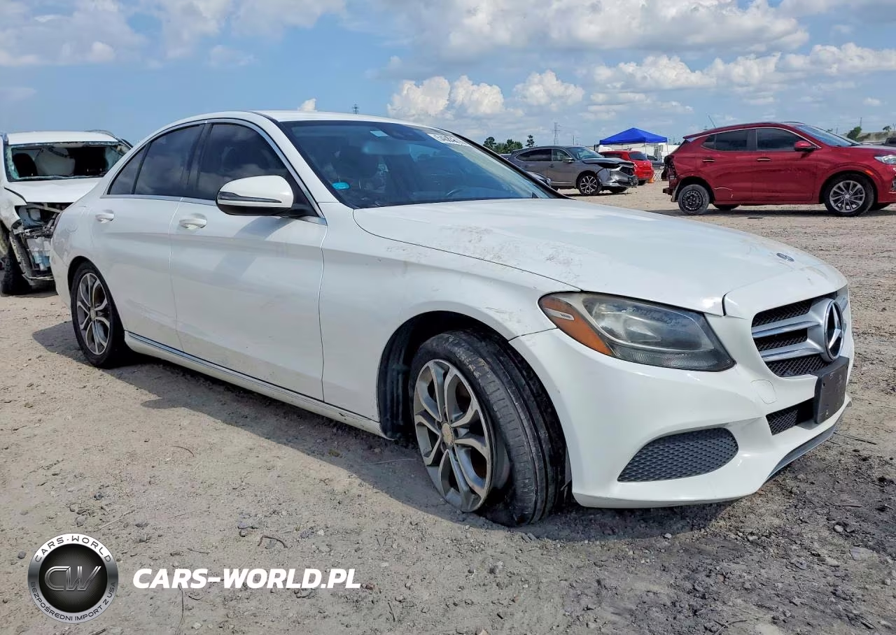 2016 Mercedes-Benz C 300 VIN:55SWF4JB2GU154185 - 4