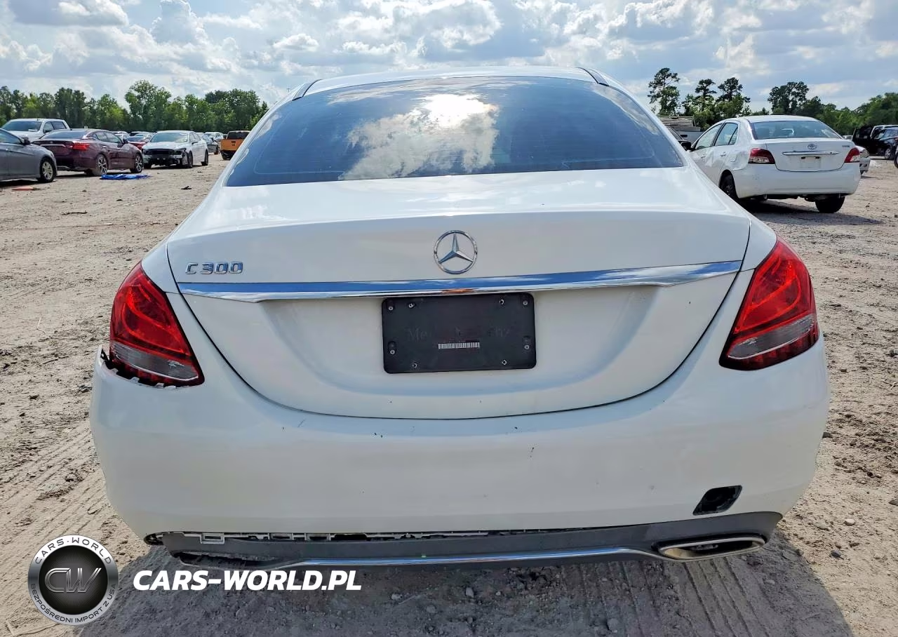 2016 Mercedes-Benz C 300 VIN:55SWF4JB2GU154185 - 6