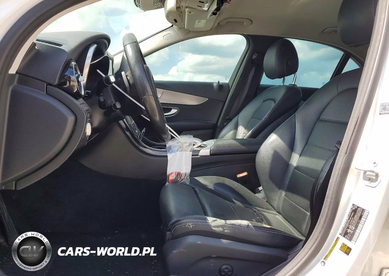 2016 Mercedes-Benz C 300 VIN:55SWF4JB2GU154185 - 7