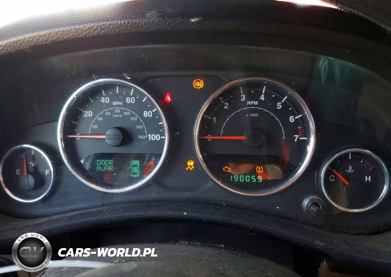 2012 Jeep Wrangler Unlimited Rubicon VIN:1C4HJWFG0CL100108 - 9