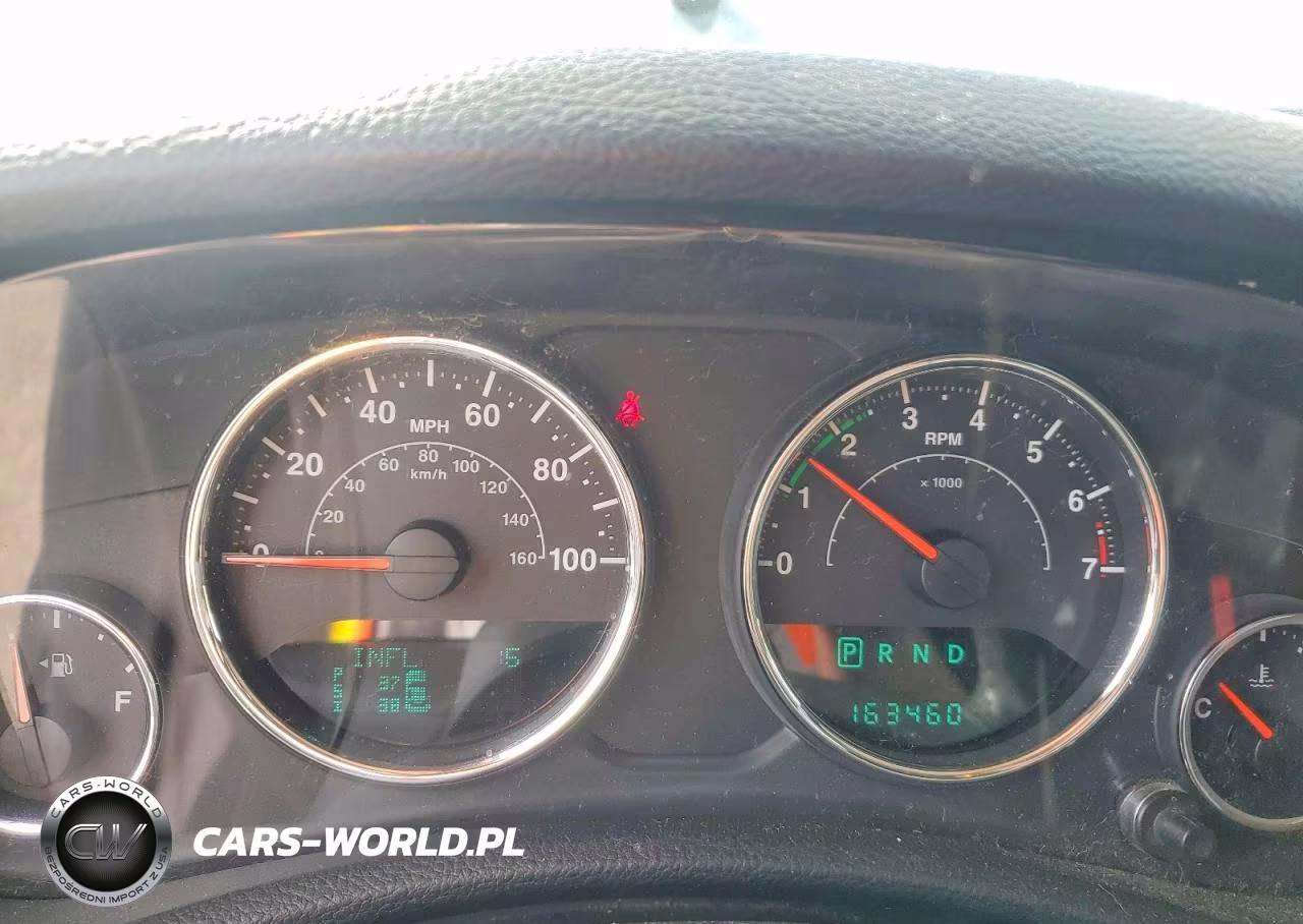 2014 Jeep Wrangler Unlimited Sahara VIN:1C4HJWEG1EL107475 - 9