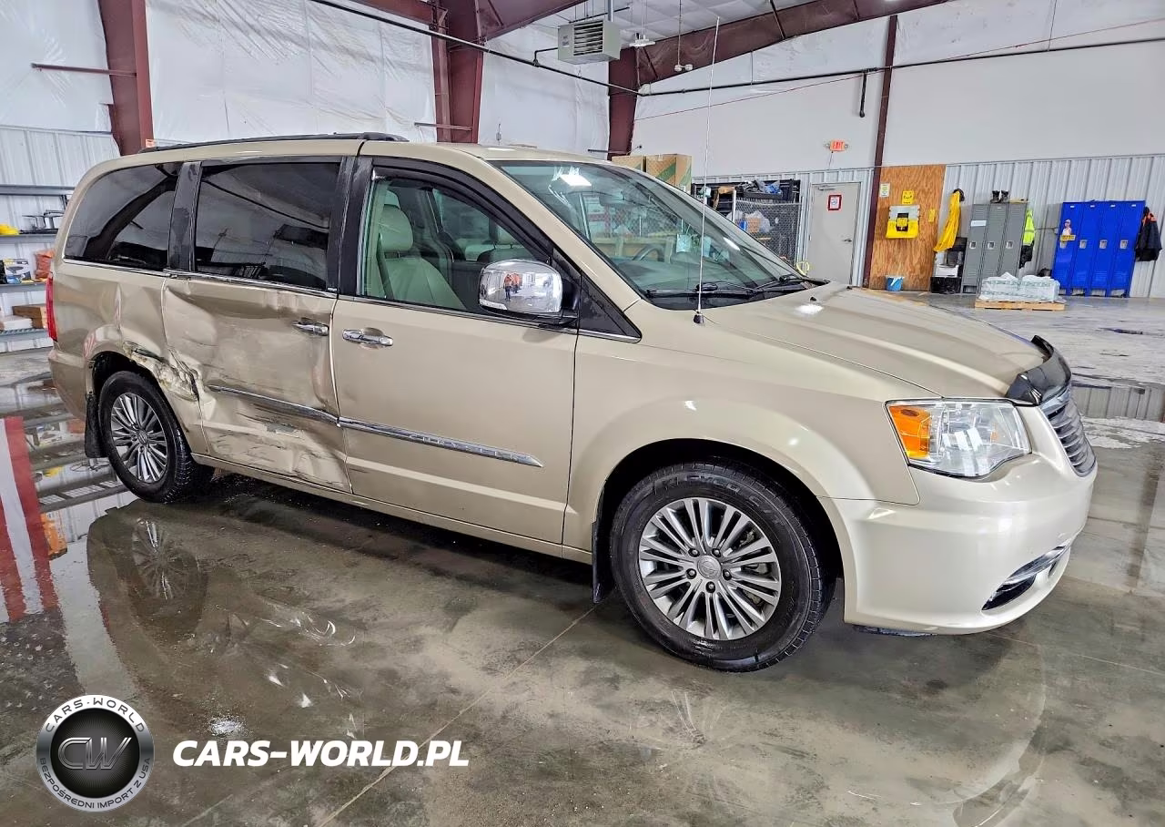 2014 Chrysler Town & Country Touring L VIN:2C4RC1CG6ER236548 - 4