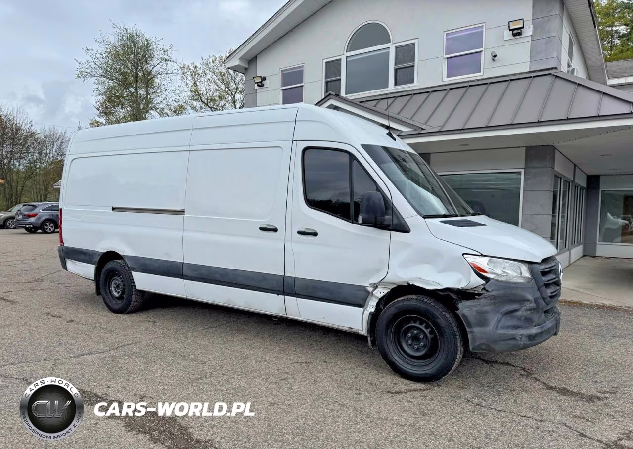2021 Mercedes-Benz Sprinter 2500 High Roof I4