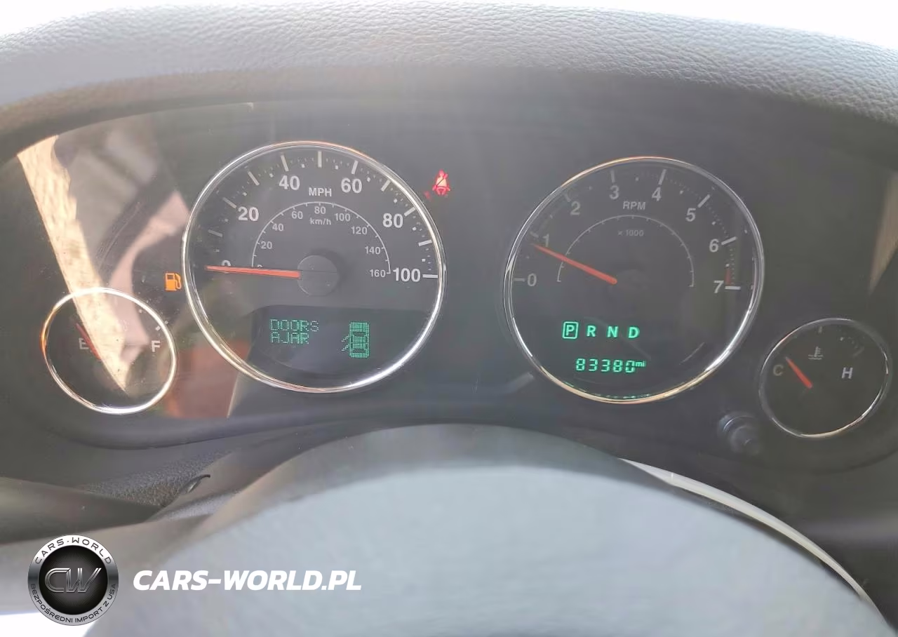 2018 Jeep Wrangler Unlimited Sport VIN:1C4BJWDG5JL851534 - 9