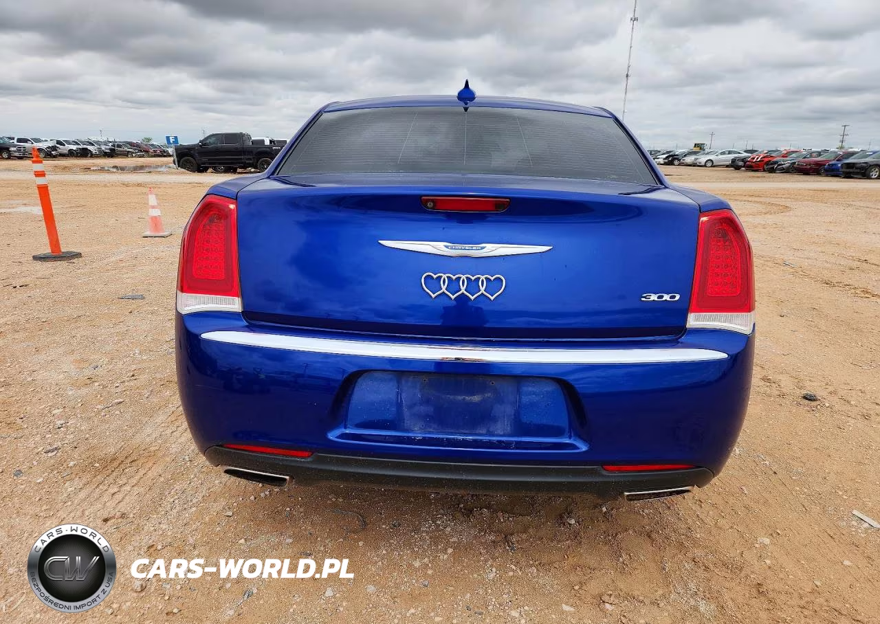 2020 Chrysler 300 Touring VIN:2C3CCAAG1LH189560 - 6