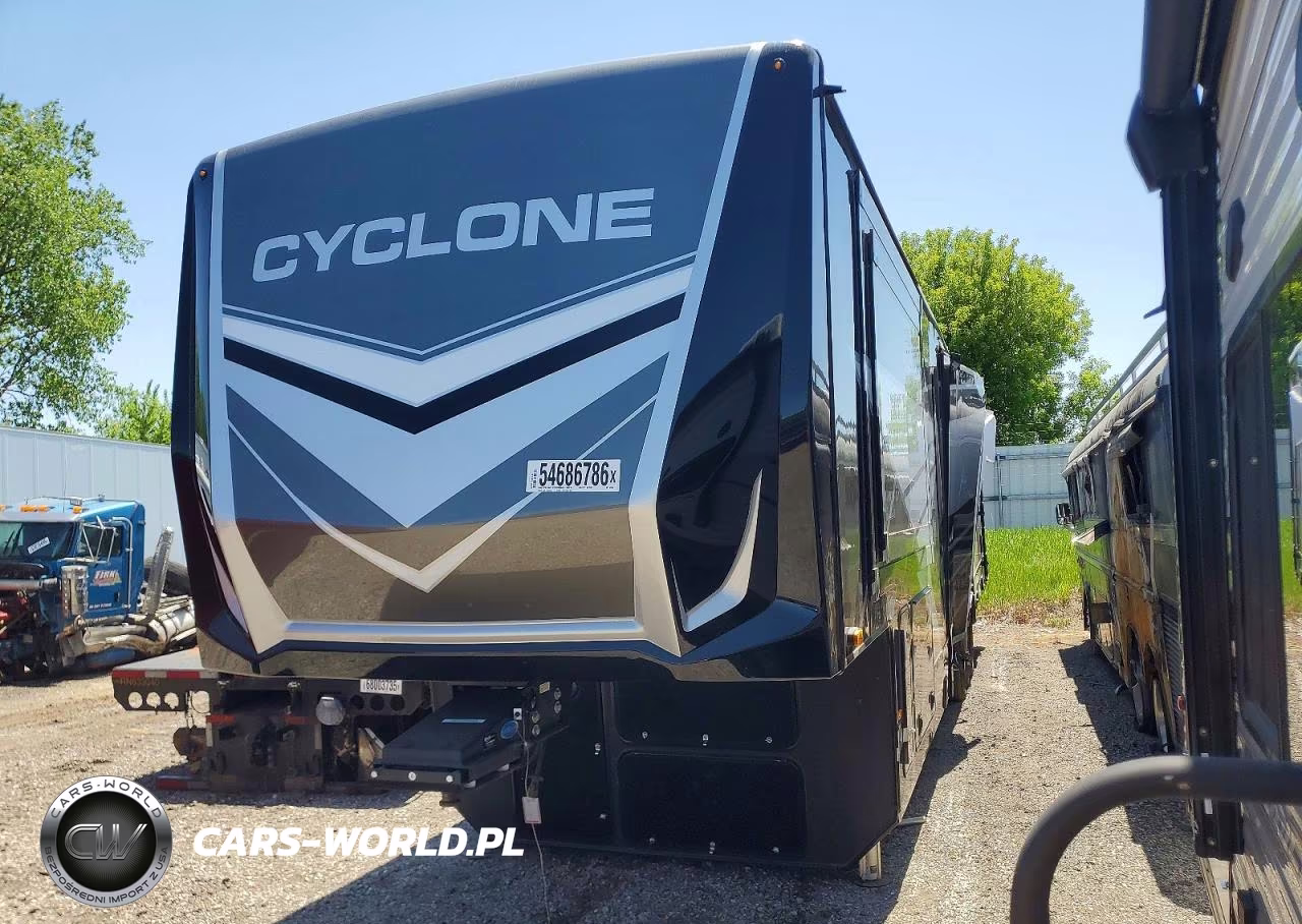 2024 Heartland Cyclone Camper VIN:5SFCG4532RE529983 - 2