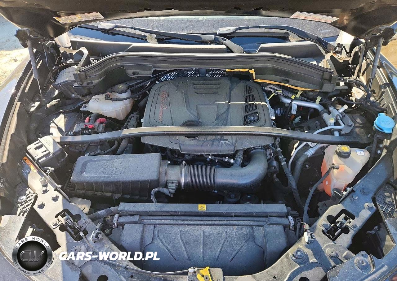 2018 Alfa Romeo Stelvio VIN:ZASFAKAN0J7B70291 - 12