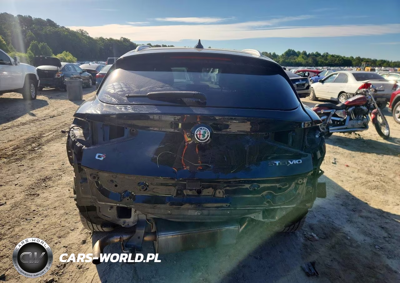 2018 Alfa Romeo Stelvio VIN:ZASFAKAN0J7B70291 - 6