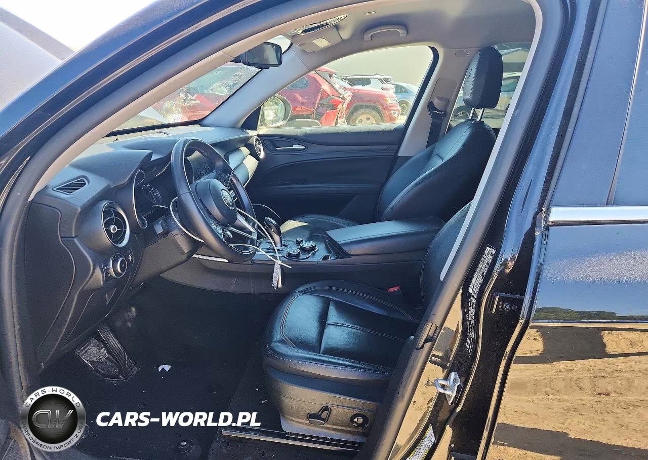 2018 Alfa Romeo Stelvio VIN:ZASFAKAN0J7B70291 - 7