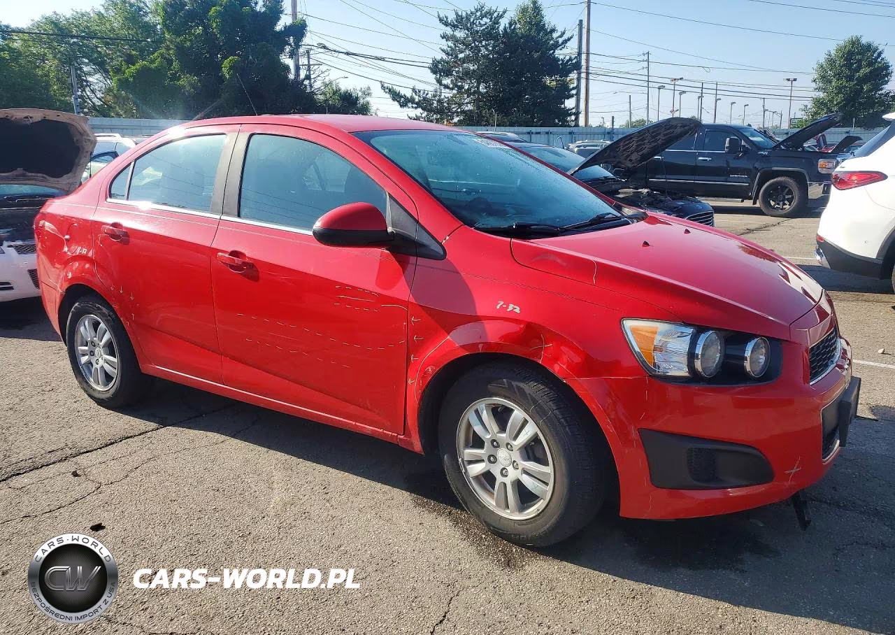 2015 Chevrolet Sonic Lt VIN:1G1JC5SH8F4185517 - 4