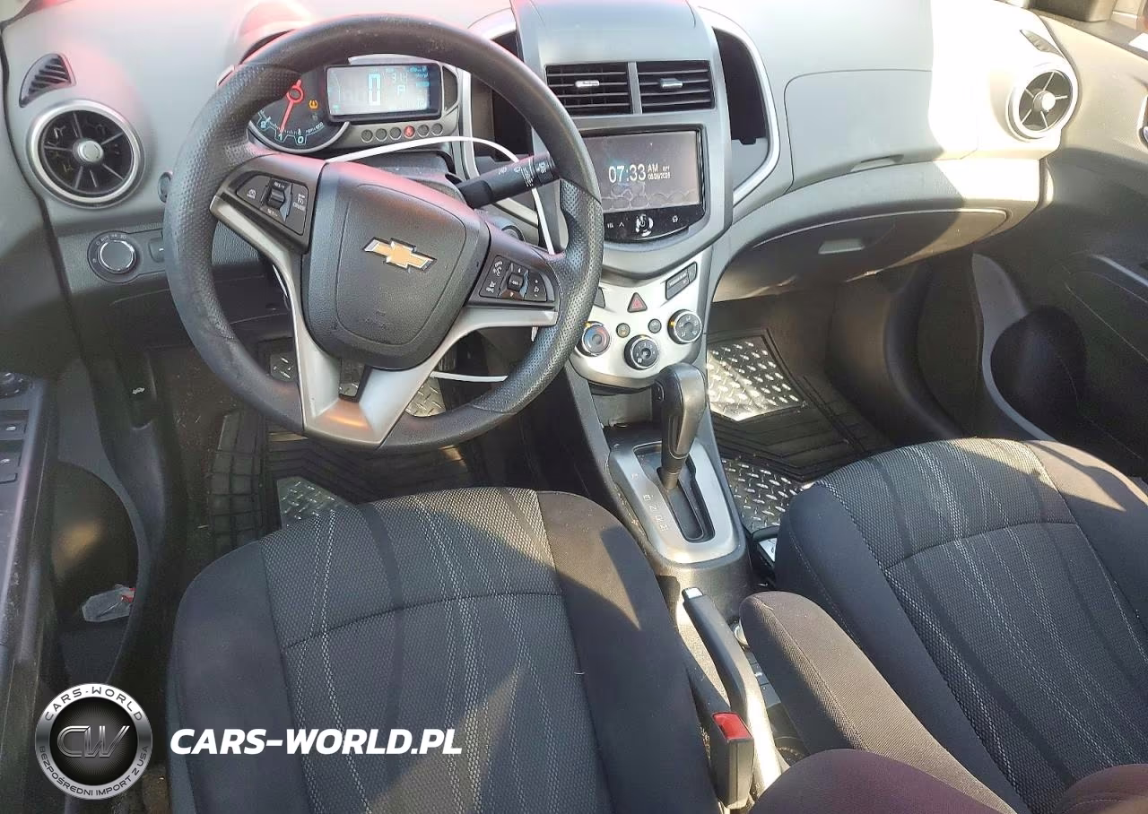 2015 Chevrolet Sonic Lt VIN:1G1JC5SH8F4185517 - 8