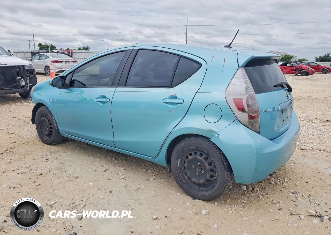 2012 Toyota Prius C Two VIN:JTDKDTB37C1018273 - 2