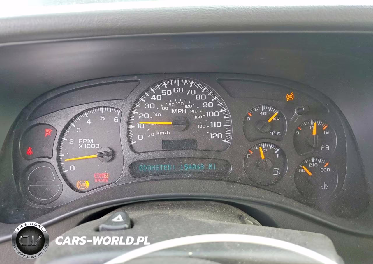 2005 Chevrolet Suburban C1500 VIN:1GNEC16ZX5J248175 - 9