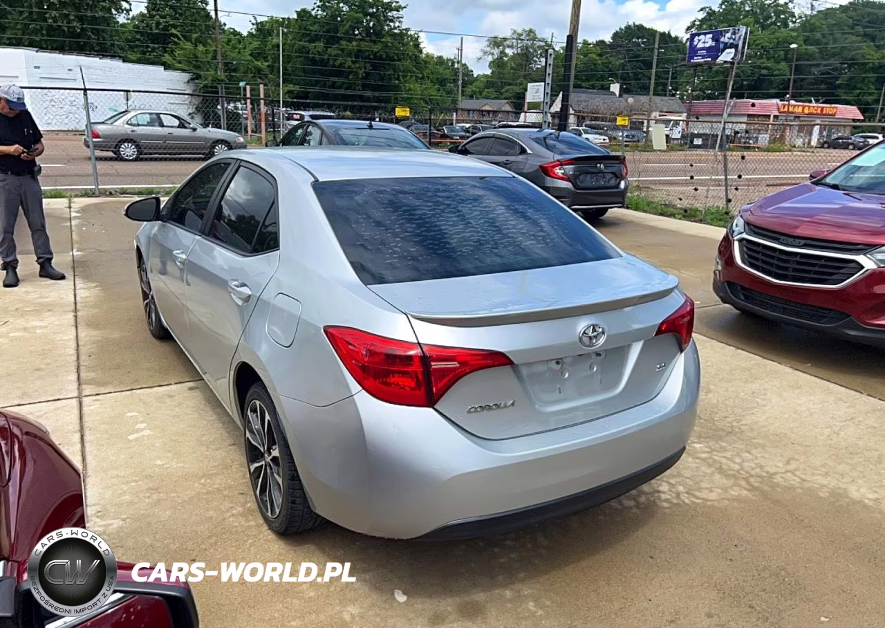 2017 Toyota Corolla Se VIN:2T1BURHE3HC782152 - 3