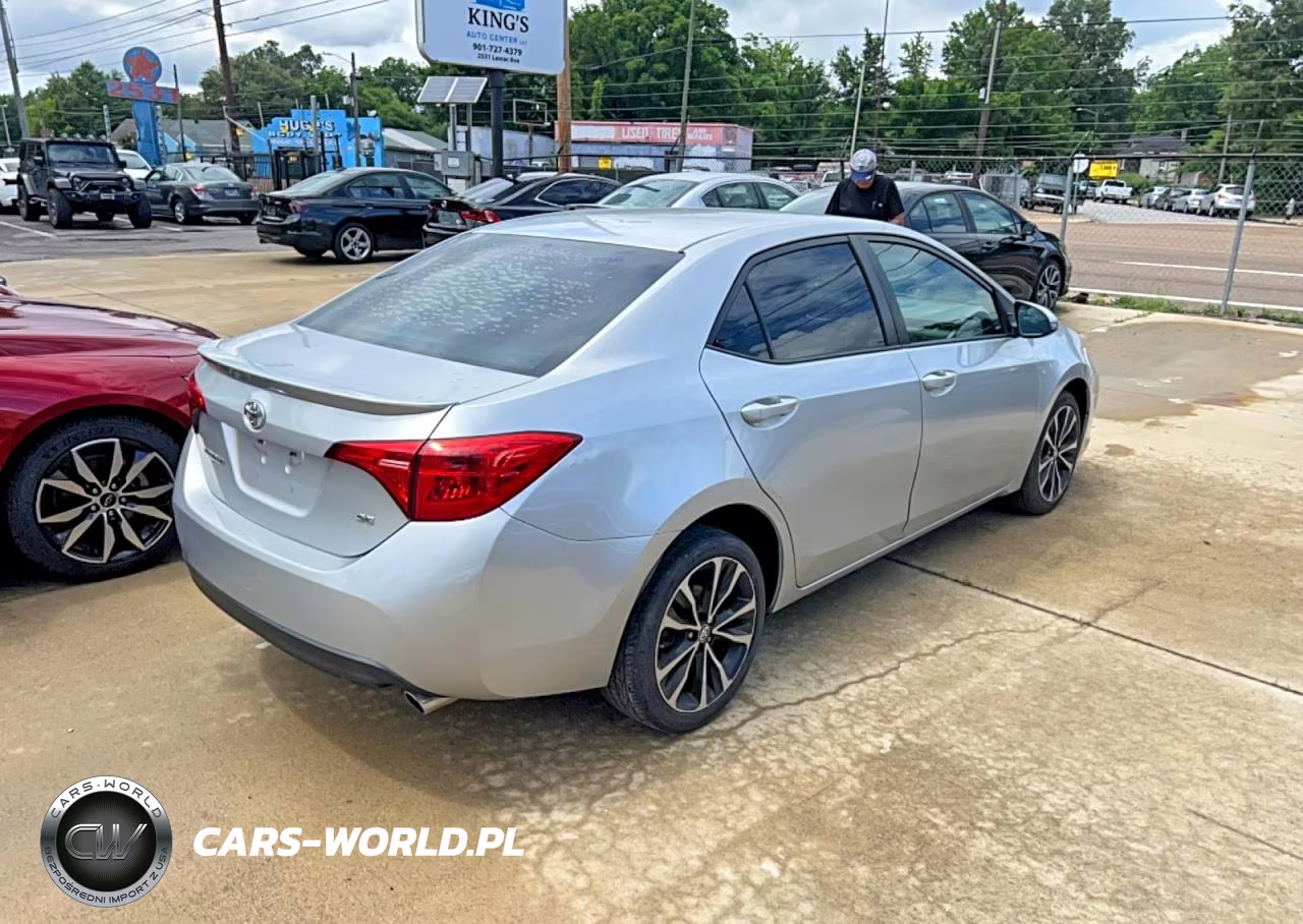 2017 Toyota Corolla Se VIN:2T1BURHE3HC782152 - 4