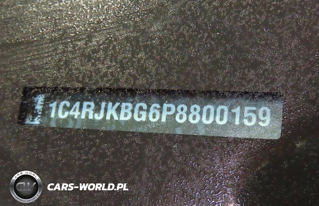 2023 Jeep Grand Cherokee L Limited 4X4 VIN:1C4RJKBG6P8800159 - 10