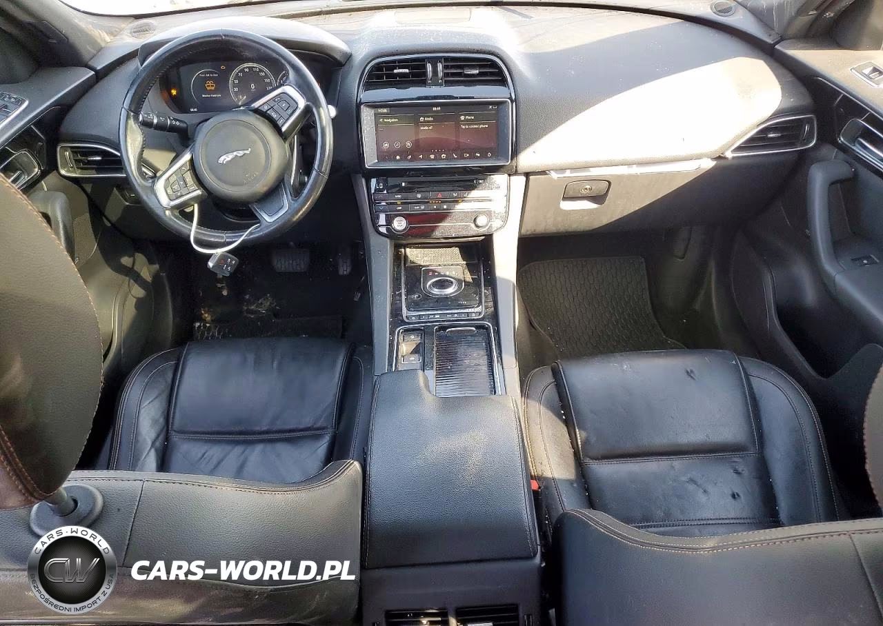 2018 Jaguar F-Pace Prestige VIN:SADCK2FX0JA294328 - 8
