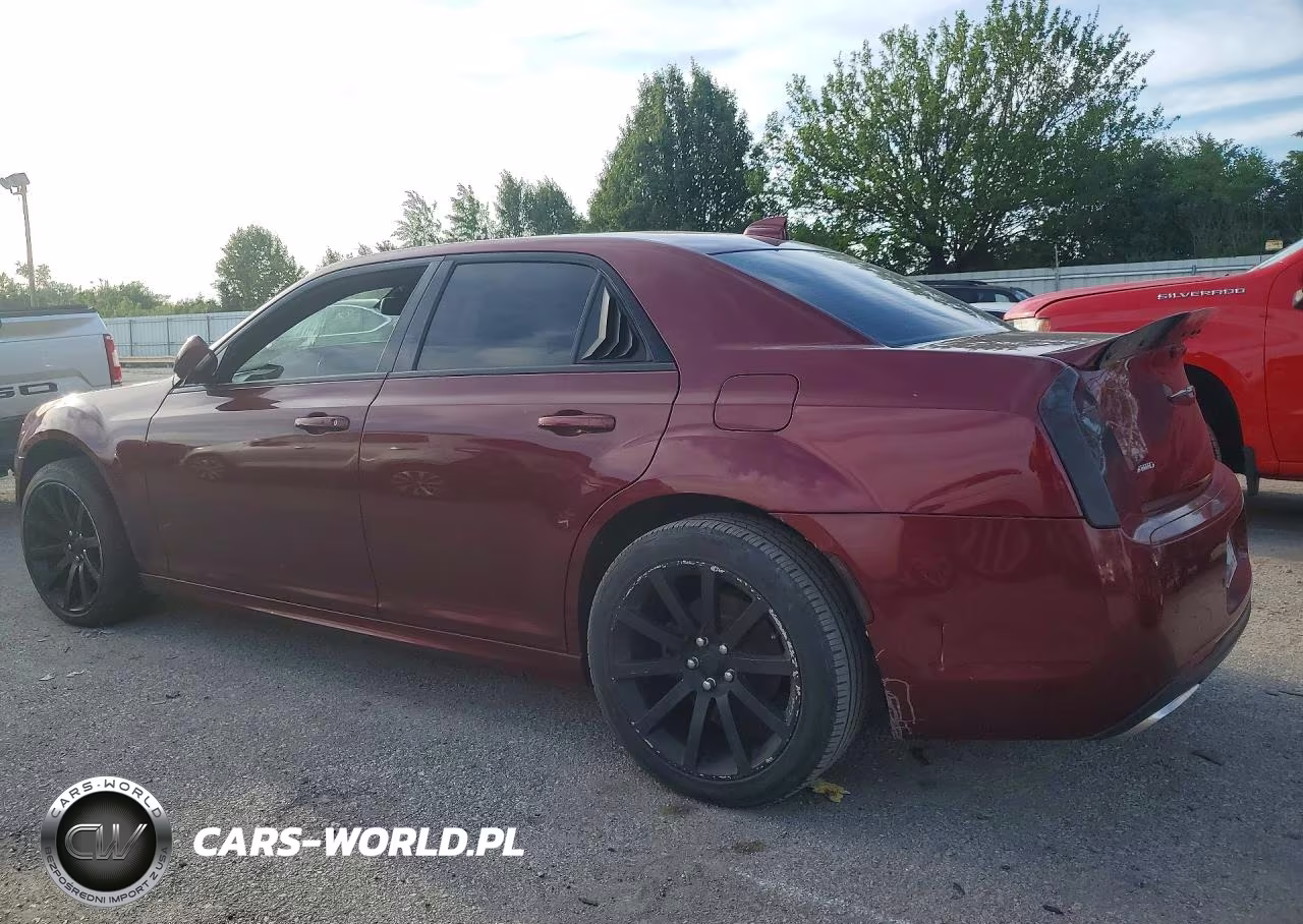 2018 Chrysler 300 S VIN:2C3CCAGG8JH302358 - 2