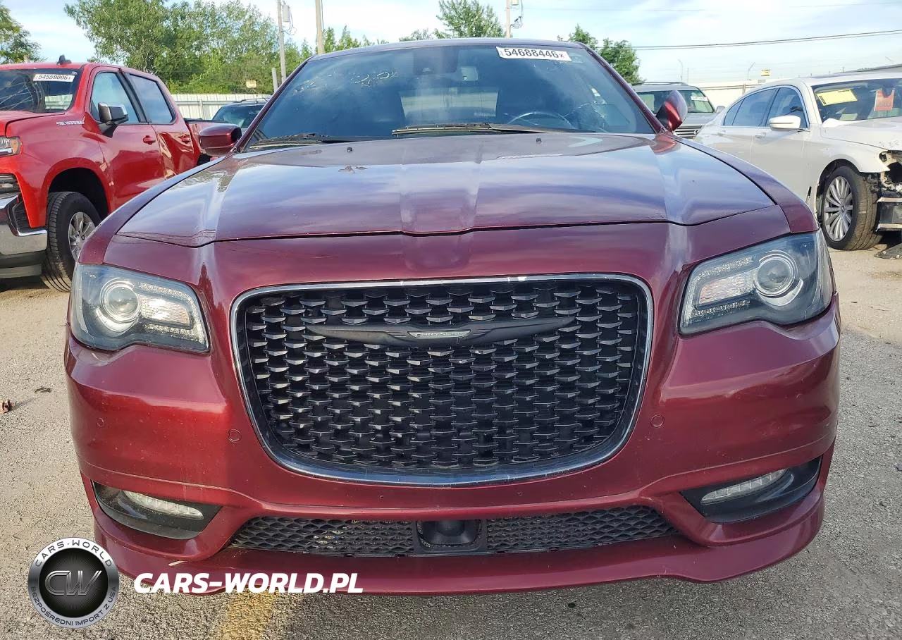 2018 Chrysler 300 S VIN:2C3CCAGG8JH302358 - 5