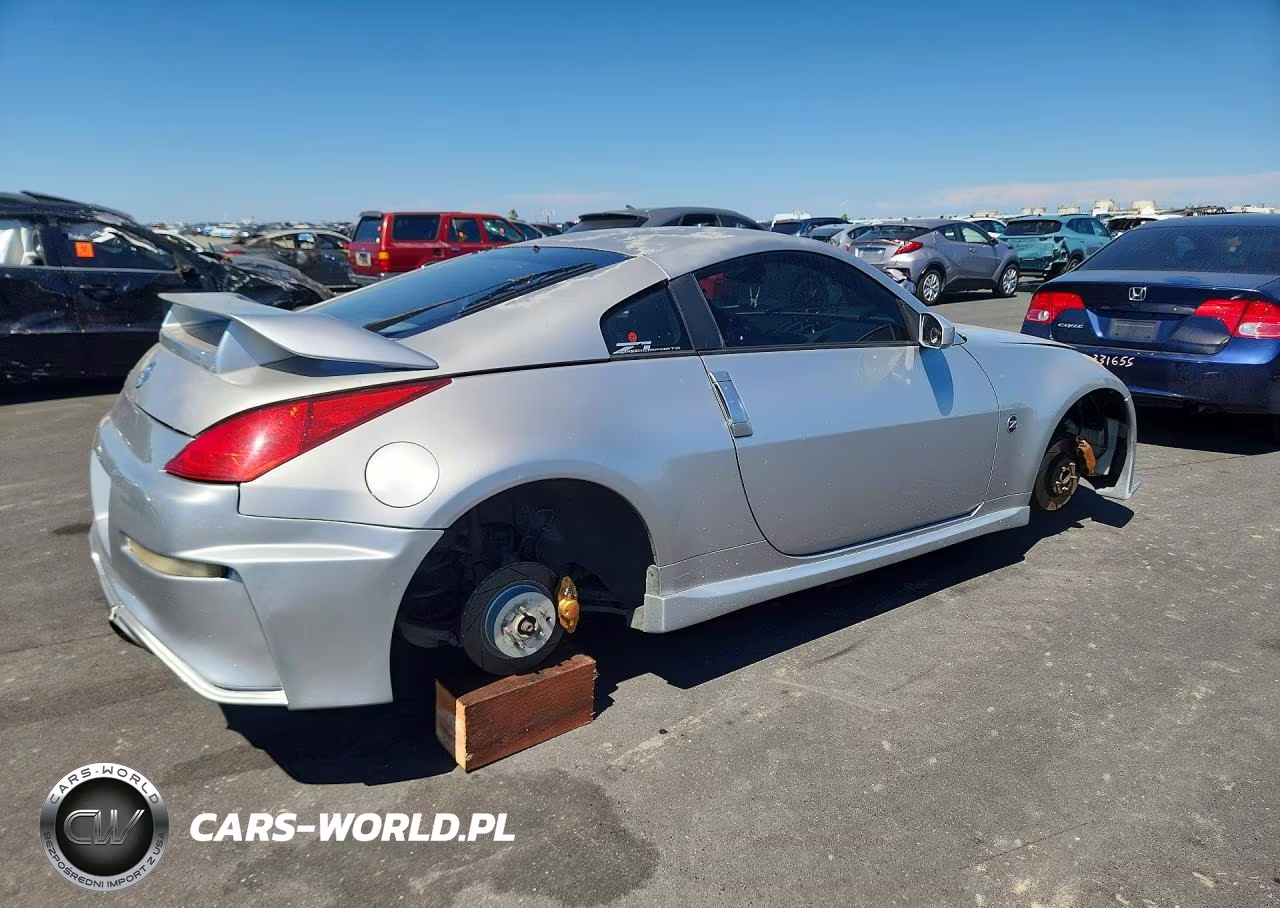 2003 Nissan 350Z Coupe VIN:JN1AZ34D83T111541 - 3
