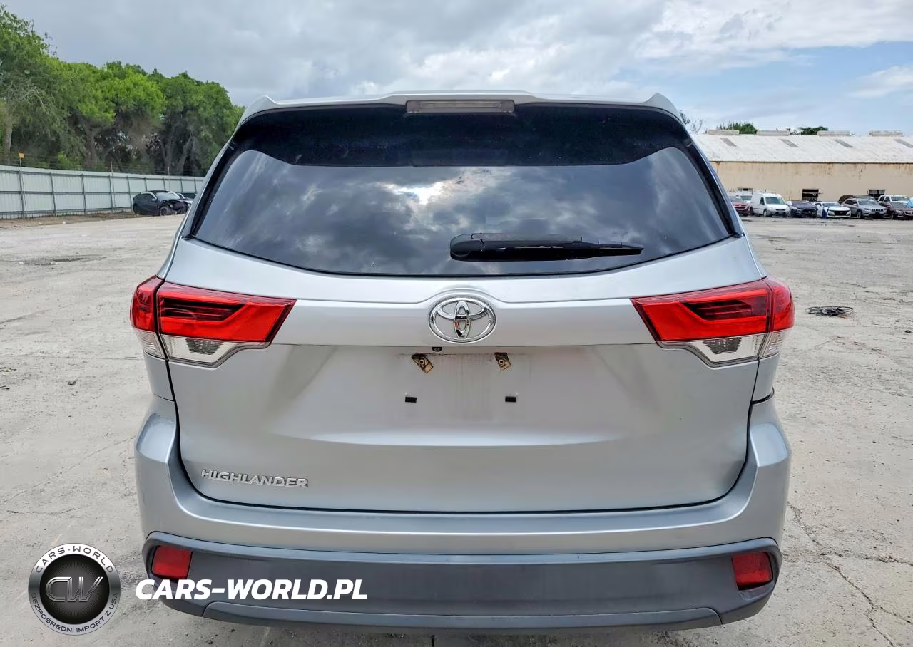 2019 Toyota Highlander Le VIN:5TDZARFH2KS055393 - 6