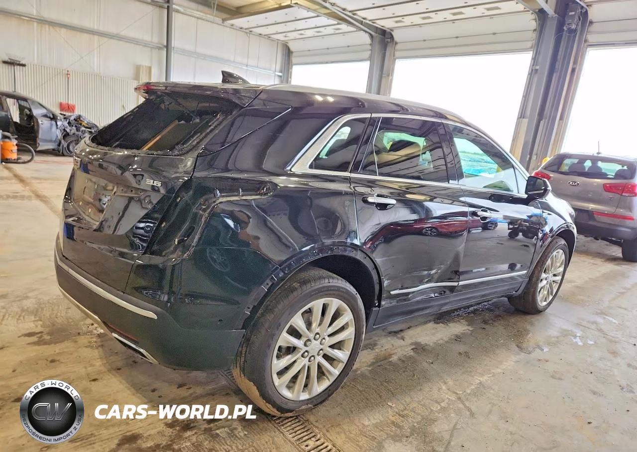 2017 Cadillac Xt5 Platinum VIN:1GYKNFRSXHZ141189 - 3