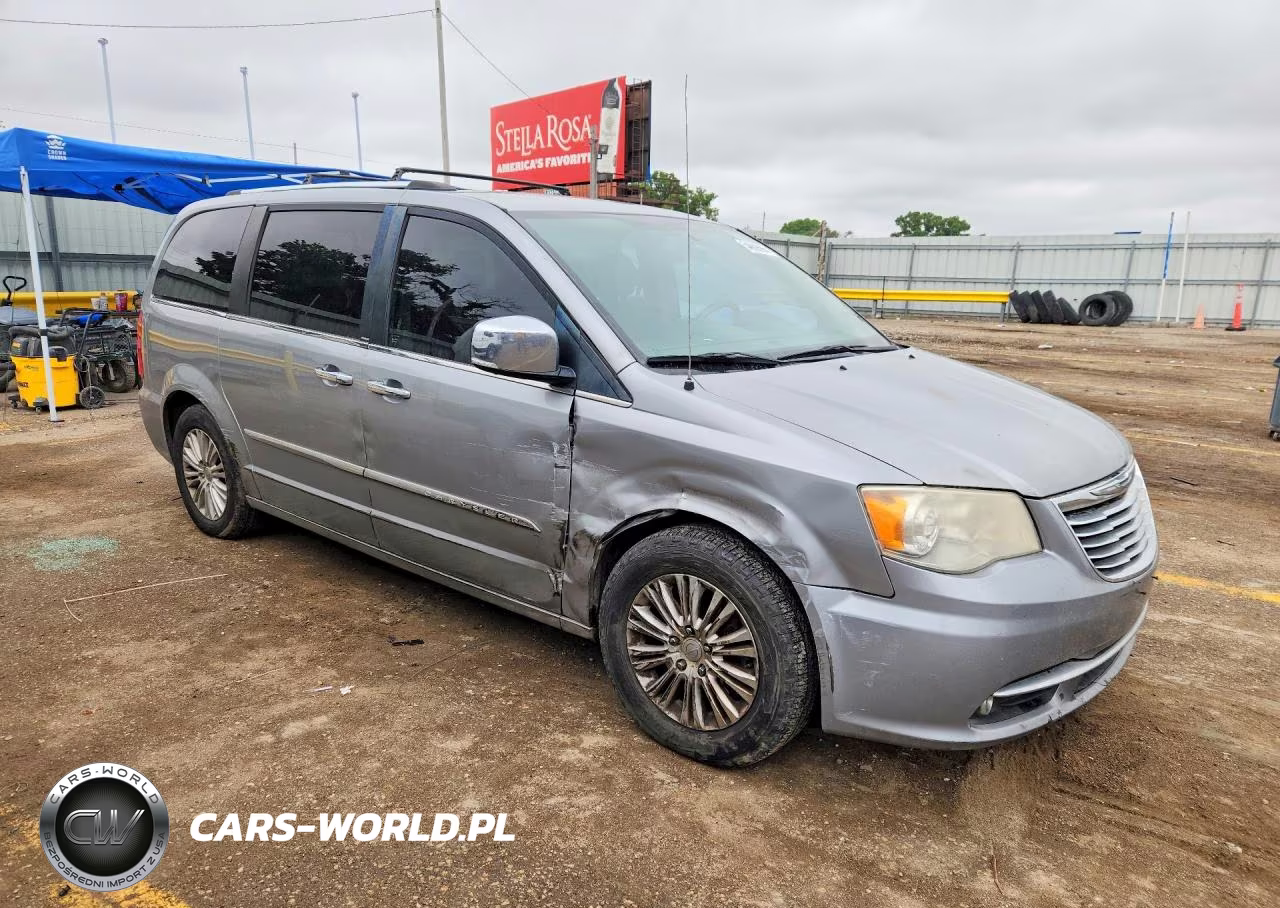 2013 Chrysler Town & Country Limited VIN:2C4RC1GG7DR634571 - 4